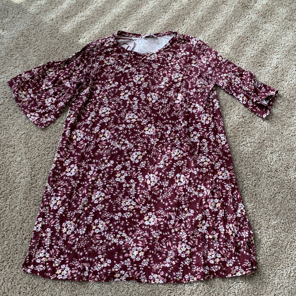 Magenta patterned shift dress with peplum shirt sleeves